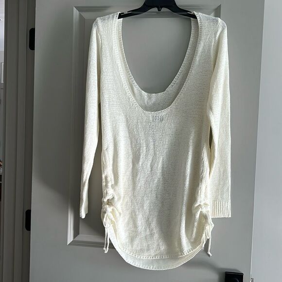 SNDYS • Everyday lounge ruched mini dress - Picture 4 of 9